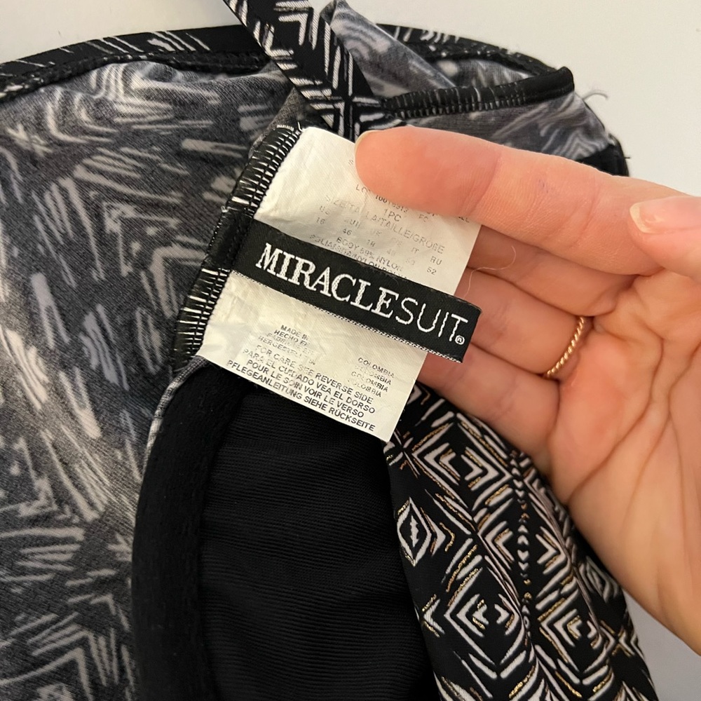 Miraclesuit One Piece - image 4